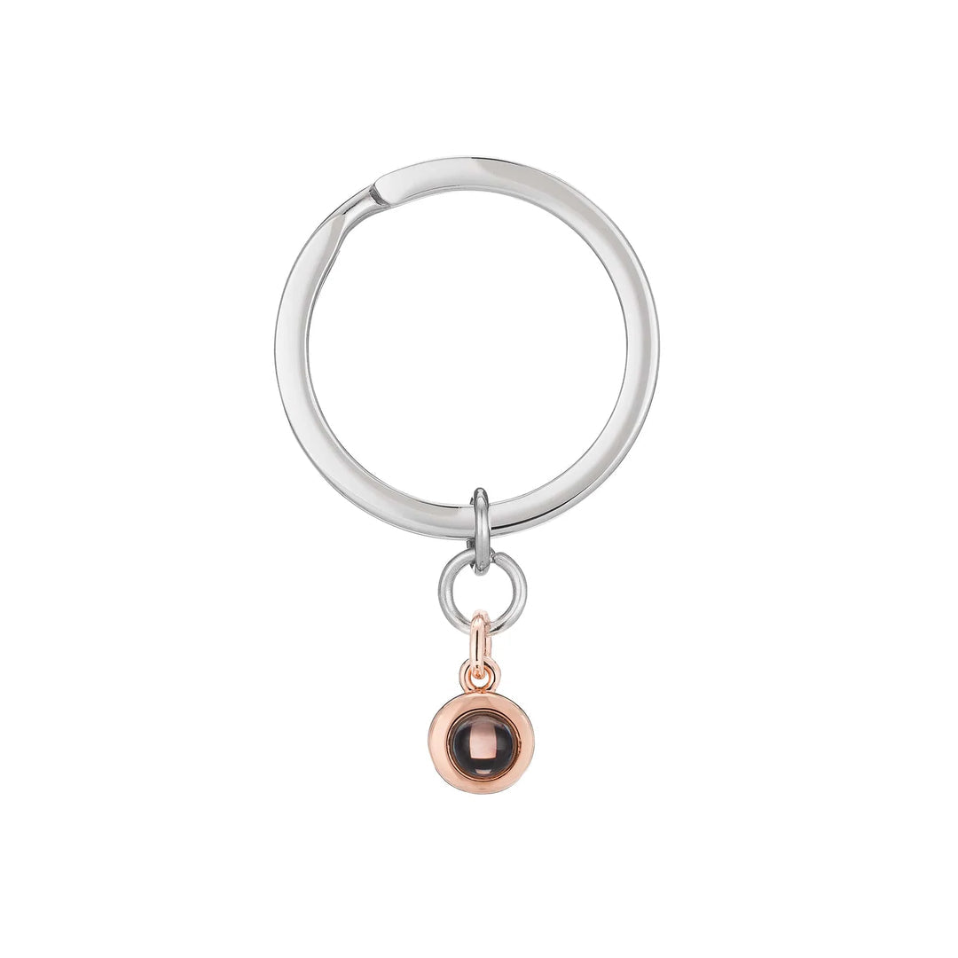 Circle Keychain photo projection