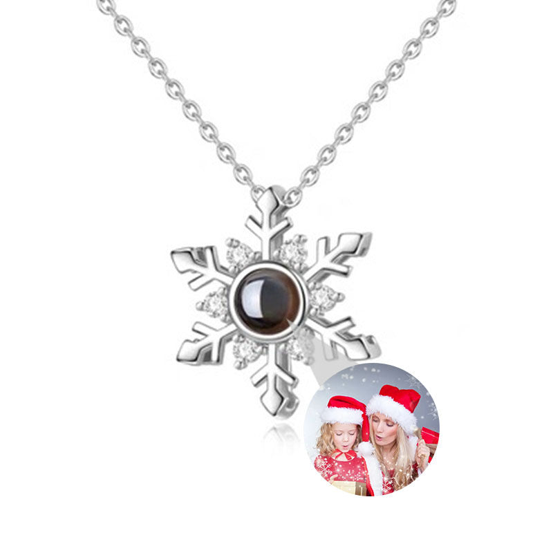 Snow flake Projection Necklace