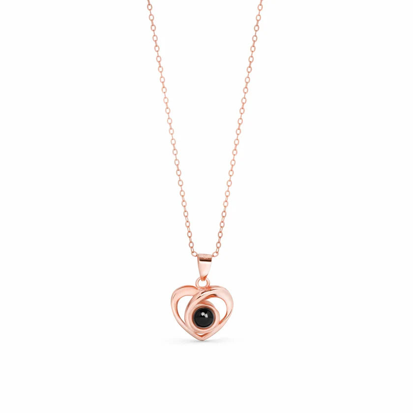 Hole Heart Projection Necklace