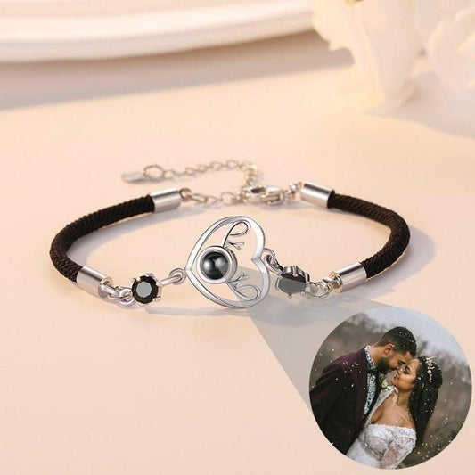 Heart bond projection bracelet